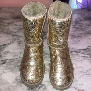❤️Sequin UGG Boots size 9❤️